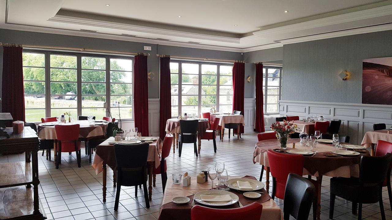 Hotel Restaurant Du Lac Combourg Bagian luar foto